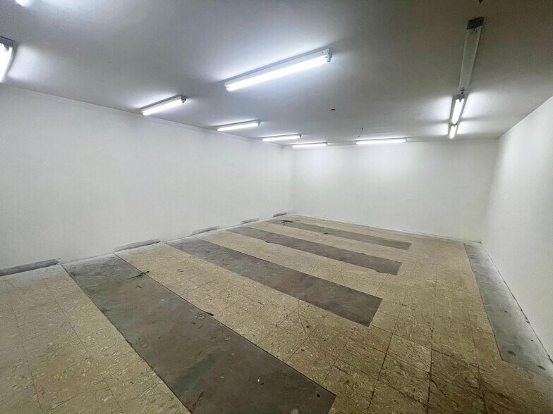 More Photos Of 6300-6320 Florence Ave, Bell Gardens Unknown For Lease