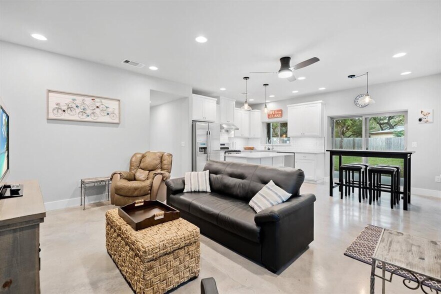 More Photos Of 15924 Stewart Rd, Austin Multifamily For Sale
