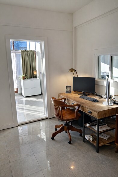 More Photos Of 5338-5340 15th Ave S, Seattle Office For Lease