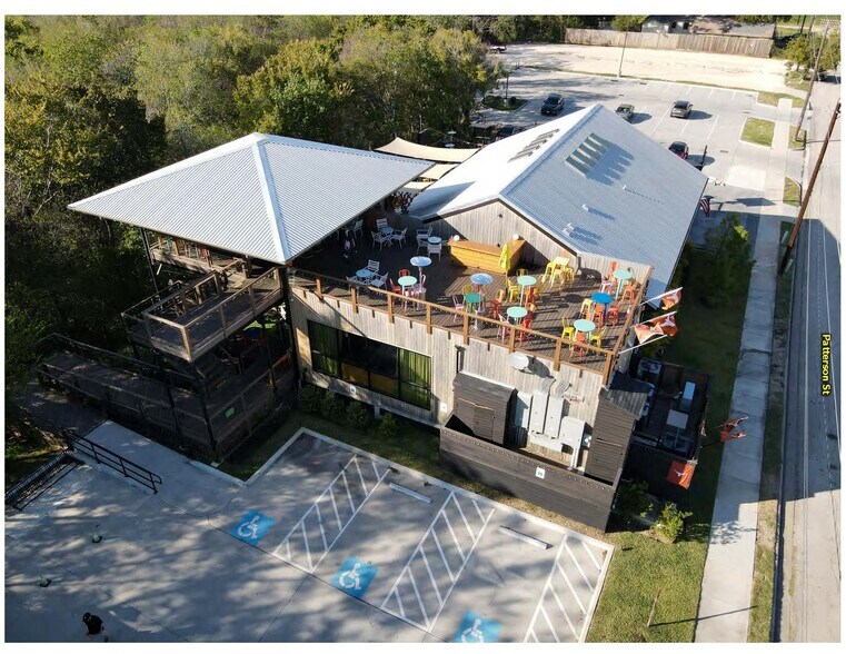 More Photos Of 2205 Patterson St, Houston Restaurant For Sale