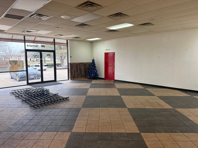 More Photos Of 2881 FM Road 157, Mansfield Restaurant For Lease