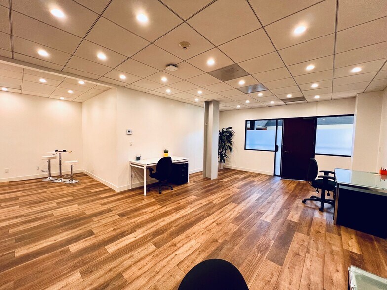 More Photos Of 11965 Venice Blvd, Los Angeles Loft Creative Space For Lease