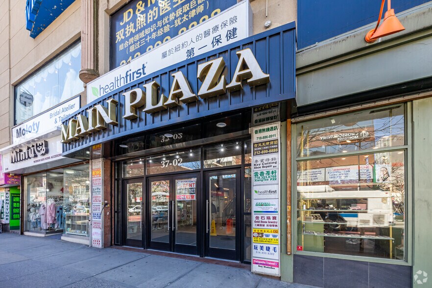 More Photos Of 3702 Main St, Flushing Storefront Retail Office For Lease