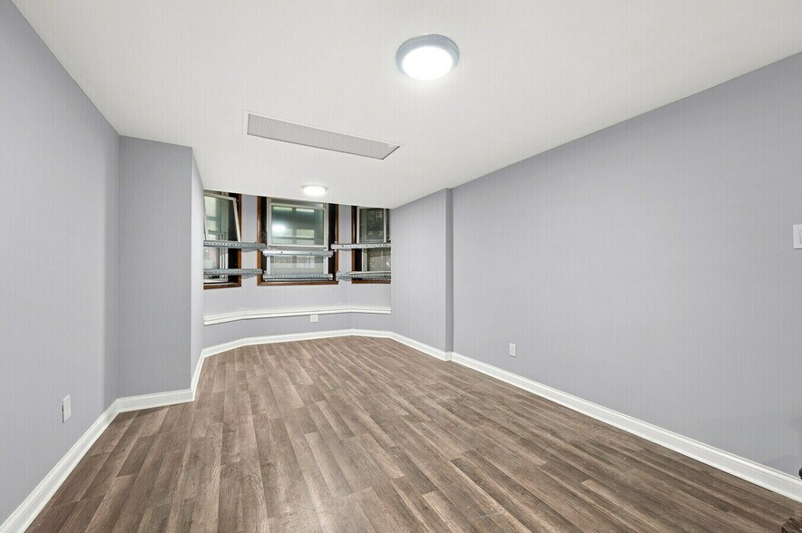 More Photos Of 6837 S Clyde Ave, Chicago Apartments For Sale