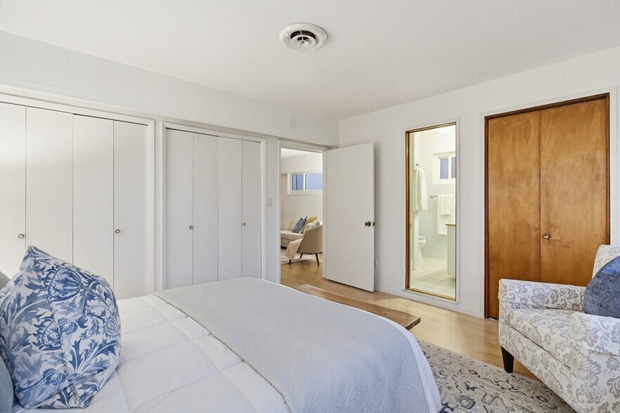 More Photos Of 829 Avalon Ct, San Diego Apartments For Sale