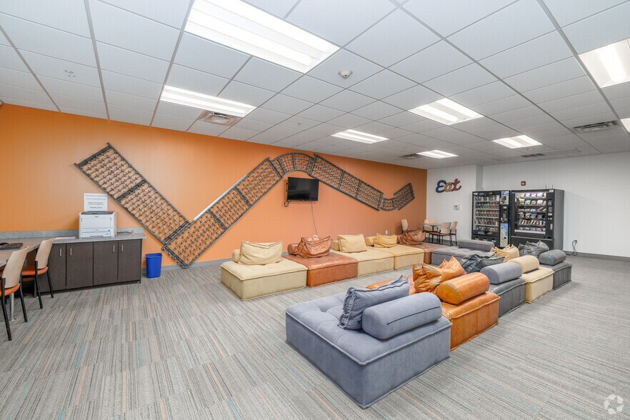 More Photos Of 7-9 Court St, Binghamton Apartments For Lease