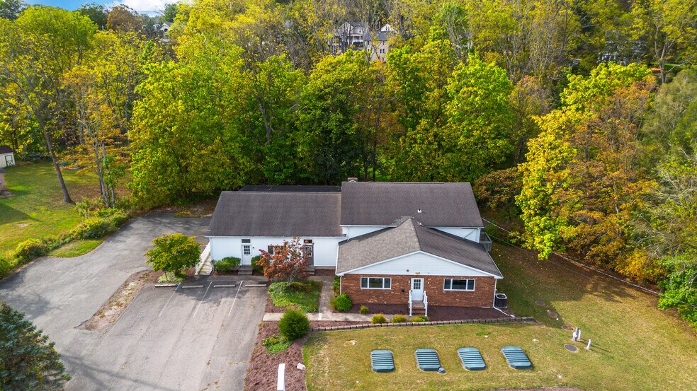 More Photos Of 13 Stillwater Rd, Blairstown Office For Lease