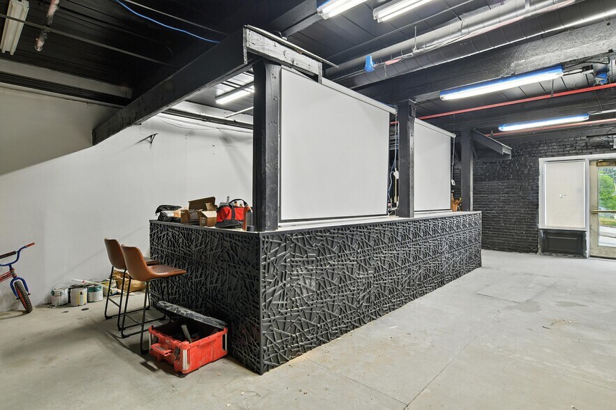 More Photos Of 100 Central St, Southbridge General Retail For Lease