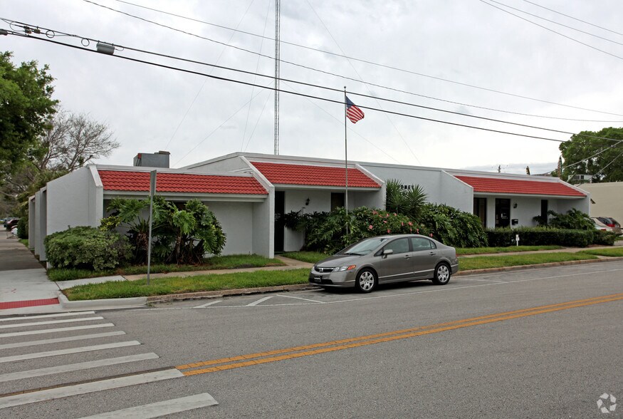 More Photos Of 200 E Commercial St, Sanford Office For Lease