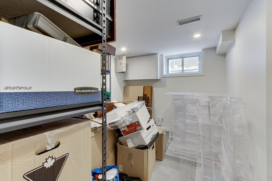 More Photos Of 187 Finch Ave W, Toronto Office Residential For Sale