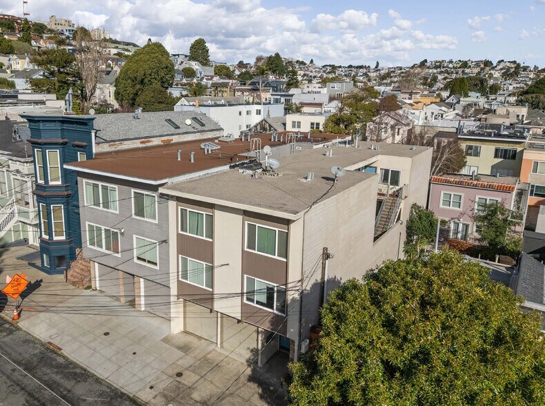 More Photos Of 246 28th St, San Francisco Apartments For Sale
