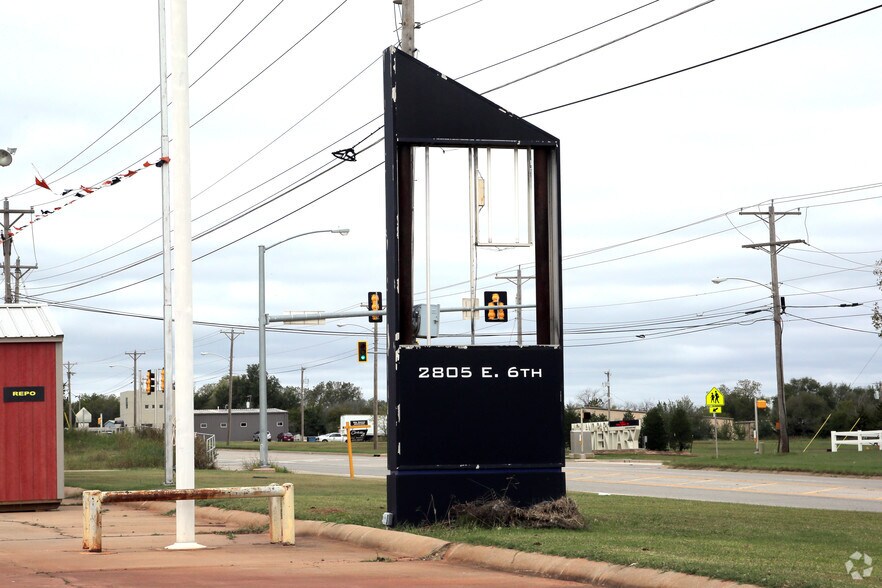 More Photos Of 2805 E 6th Ave, Stillwater Manufacturing For Sale