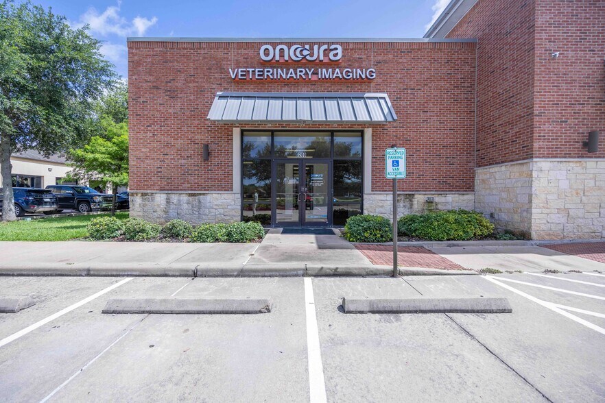 More Photos Of 8721 Highway 6, Missouri City Medical For Lease