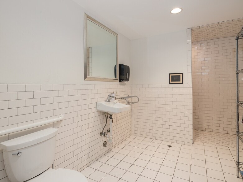 More Photos Of 240 Center St, El Segundo Loft Creative Space For Sale