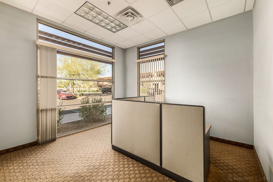 More Photos Of 5425 E Bell Rd, Scottsdale Medical For Lease