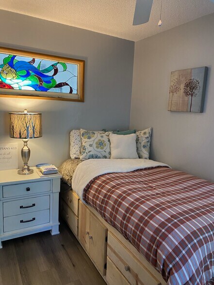 More Photos Of 2726 View Dr, Running Springs Hotel For Sale