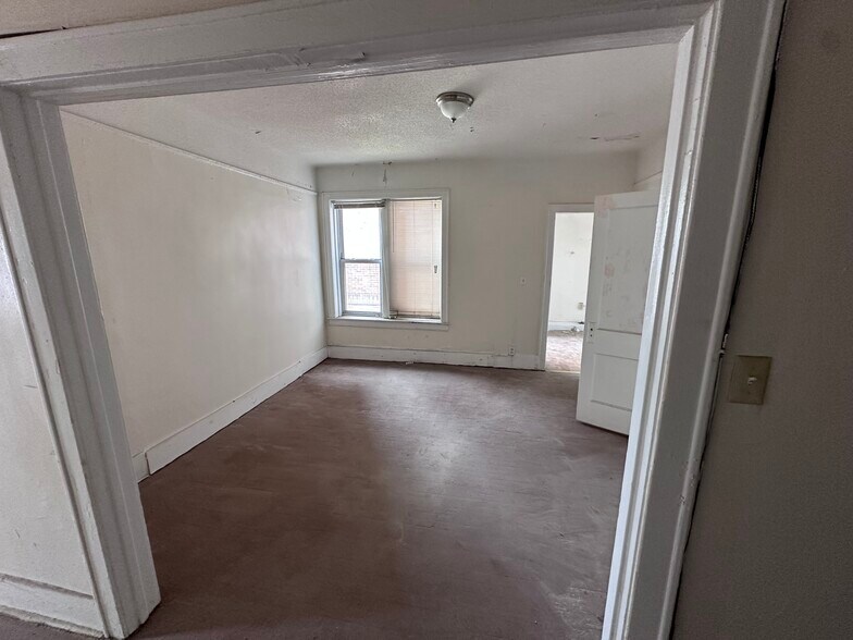 More Photos Of 2350 Stanton Street, Detroit Apartments For Sale