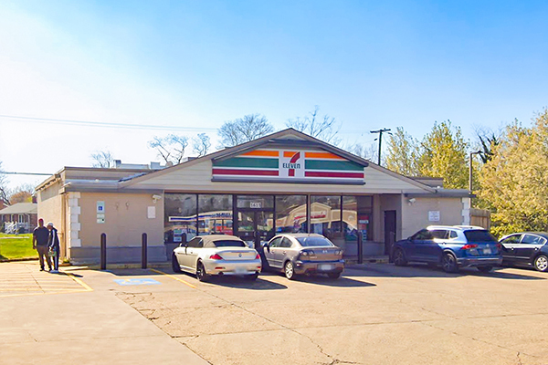 Primary Photo Of 1613 Dixon St, Fredericksburg Convenience Store For Sale