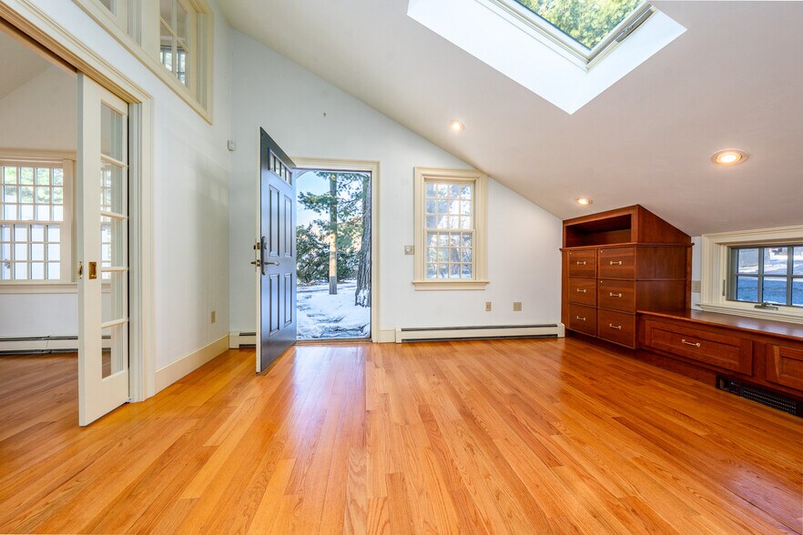 More Photos Of 413 Route 6A, East Sandwich Office Residential For Sale