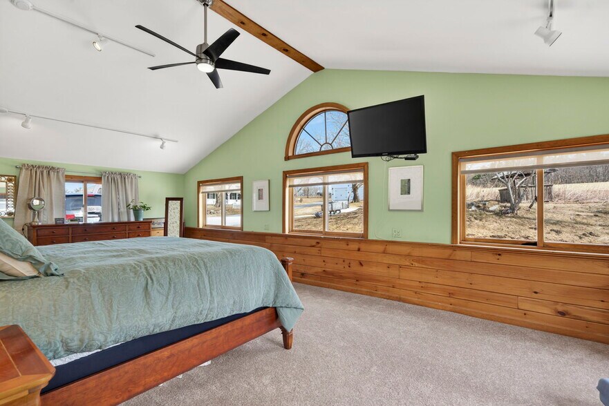 More Photos Of 16 Colls Farm Rd, Jaffrey Freestanding For Sale