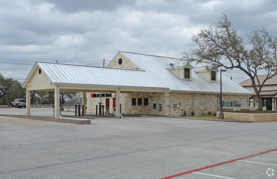 More Photos Of 12101 Bee Caves Rd, Austin Bank For Lease