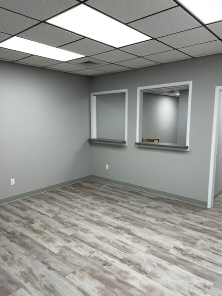 More Photos Of 189 Main Rd, Riverhead Medical For Lease