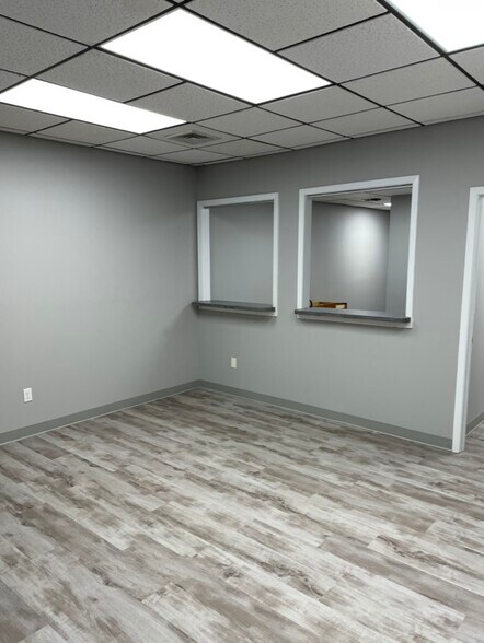 More Photos Of 189 (NYS) Route 25, Riverhead Medical For Sale