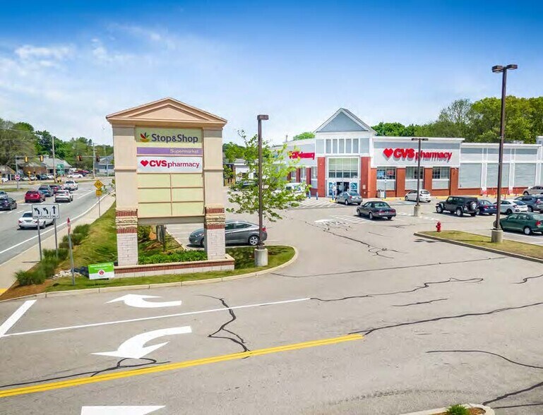 More Photos Of 1479 Newman Ave, Seekonk General Retail For Sale