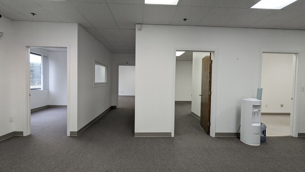 More Photos Of 1795 Boston Post Rd, Guilford Office For Sale