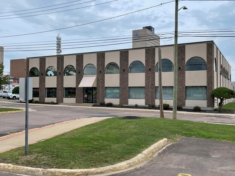 Primary Photo Of 123 Lutz St, Moncton Flex For Lease