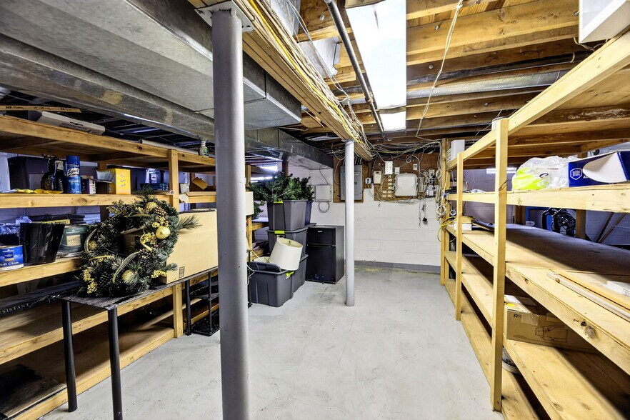 More Photos Of 79 S Maple Ave, Marlton Office For Sale