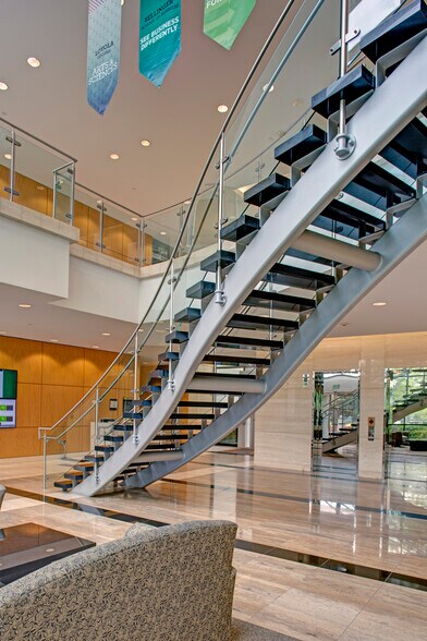 More Photos Of 8850 Stanford Blvd, Columbia Medical For Lease