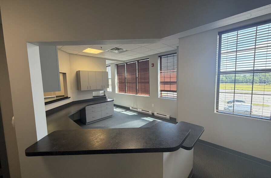 More Photos Of 2 Research Way, Monroe Township Medical For Lease