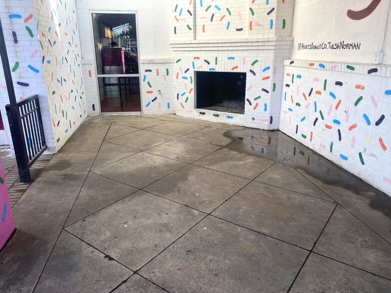 More Photos Of 746 Asp Ave, Norman General Retail For Lease