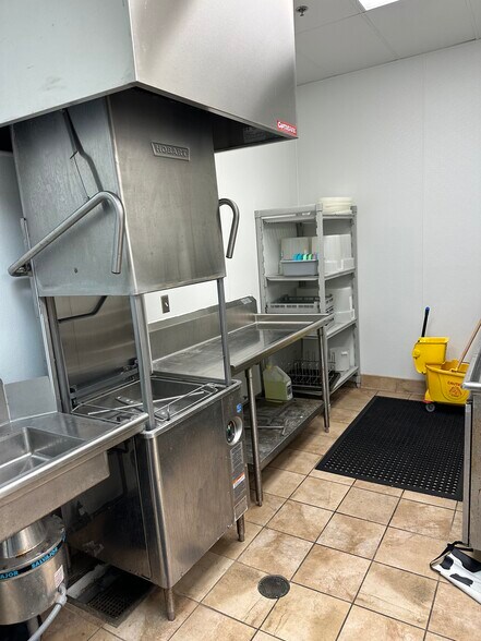 More Photos Of 811 N MacArthur Blvd, Coppell Daycare Center For Sale