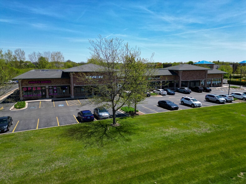 More Photos Of 2375-2399 S Randall Rd, Algonquin Freestanding For Lease