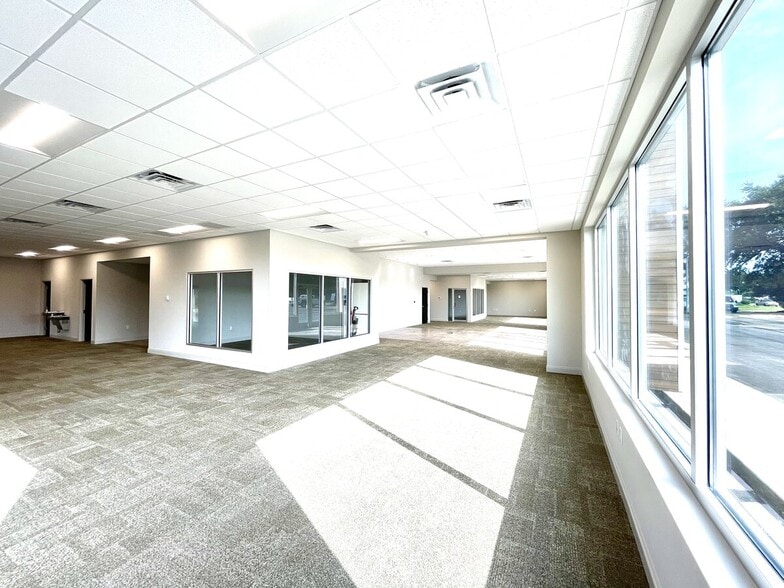 More Photos Of 5901 N W St, Pensacola General Retail For Sale
