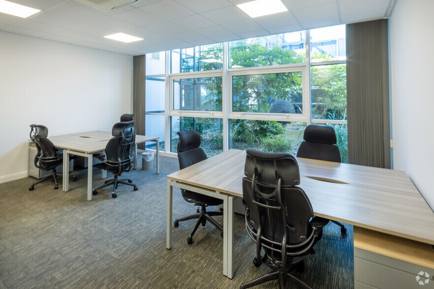 More Photos Of 1310 Solihull Pky, Birmingham Coworking Space