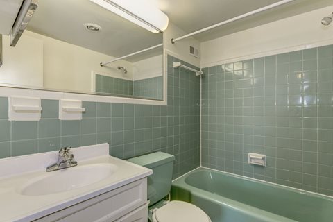 More Photos Of 5055 Seminary Rd, Alexandria Apartments For Lease