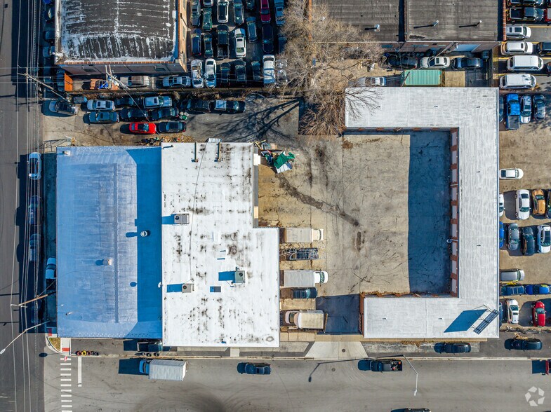 More Photos Of 9201-9207 S Keating, Oak Lawn Self Storage For Lease