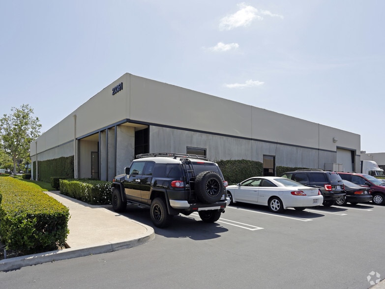 More Photos Of 23201 Alcalde Dr, Laguna Hills Warehouse For Lease