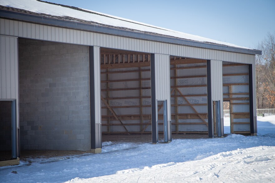 More Photos Of 1641 Balian Rd, Waterford Self Storage For Sale