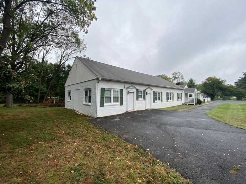 More Photos Of 9009 Sudley Rd, Manassas Office For Lease