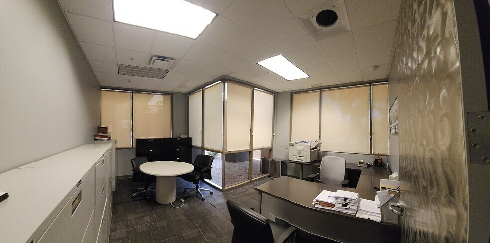 More Photos Of 9455 E Ironwood Square Dr, Scottsdale Medical For Lease