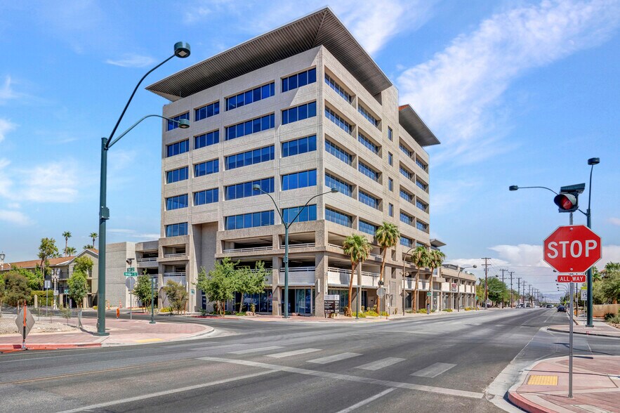 More Photos Of 701 Bridger Ave, Las Vegas Office For Sale
