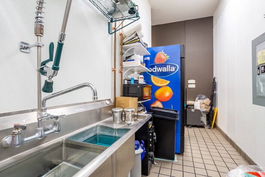 More Photos Of 1106-2195 Glendale Galleria, Glendale Unknown For Lease