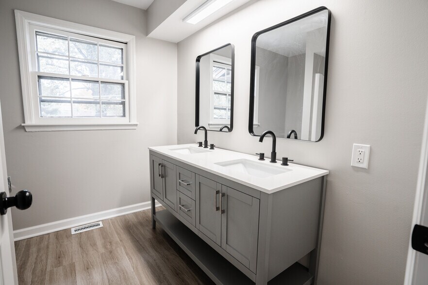 More Photos Of 242 Shenandoah Pl, Henderson Apartments For Sale