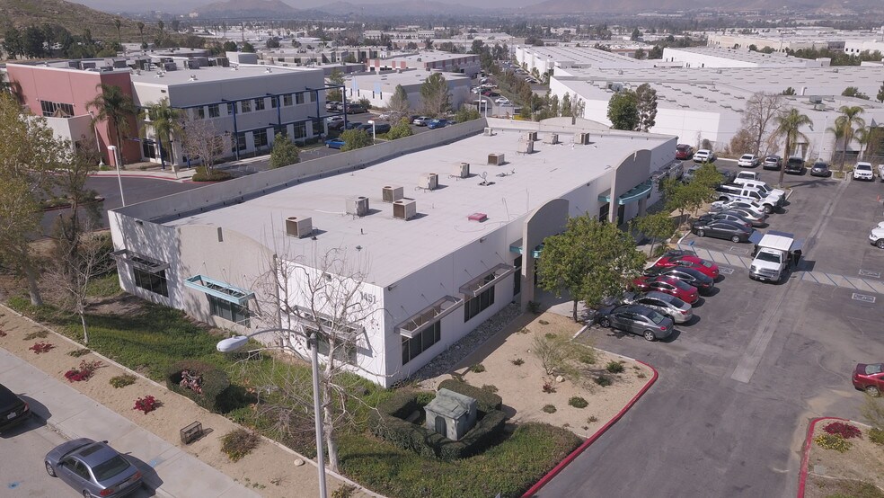 More Photos Of 1451 Research Park Dr, Riverside Office For Lease