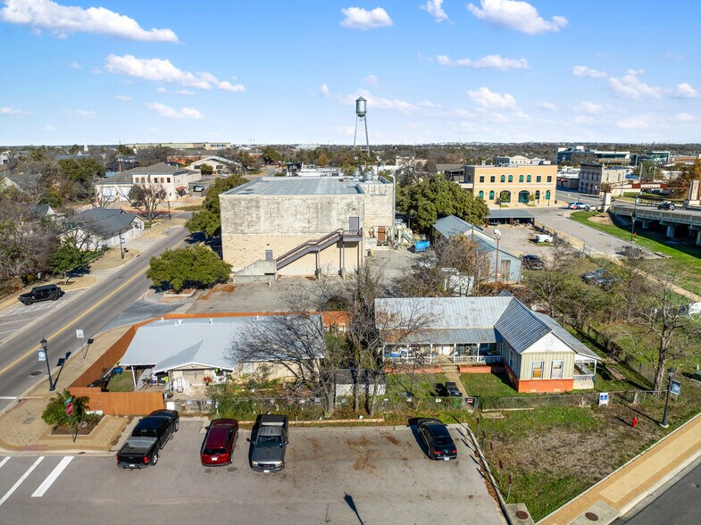 More Photos Of 110-210 Florence St, Round Rock Land For Sale