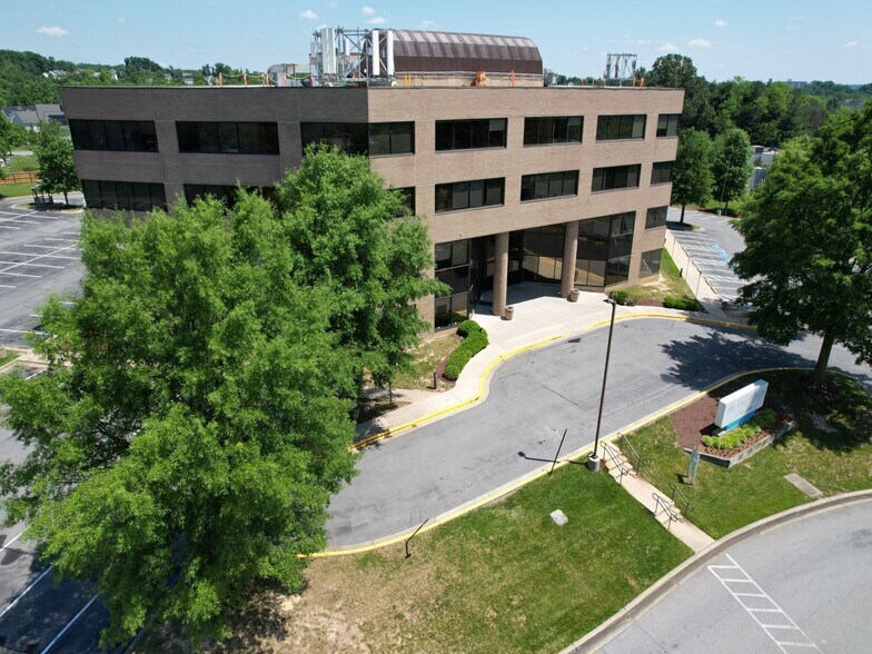More Photos Of 7350 Van Dusen Rd, Laurel Medical For Sale